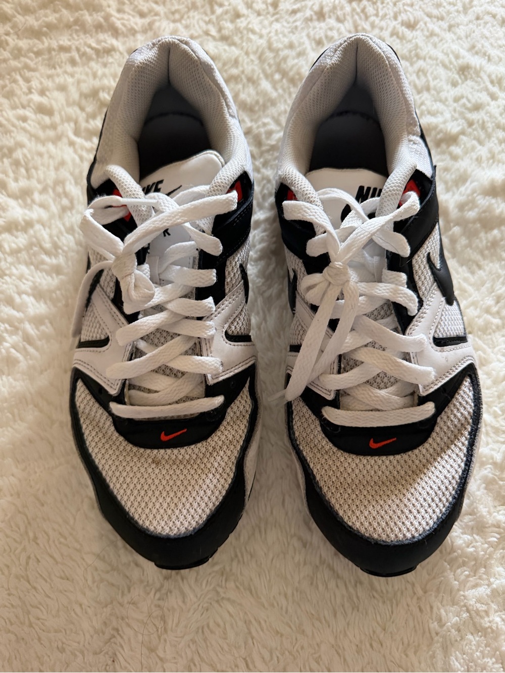 Nike men air max command
